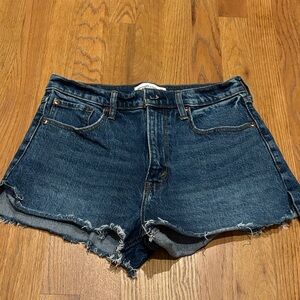 Abercrombie & Fitch “The Mom Short High Rise” Denim